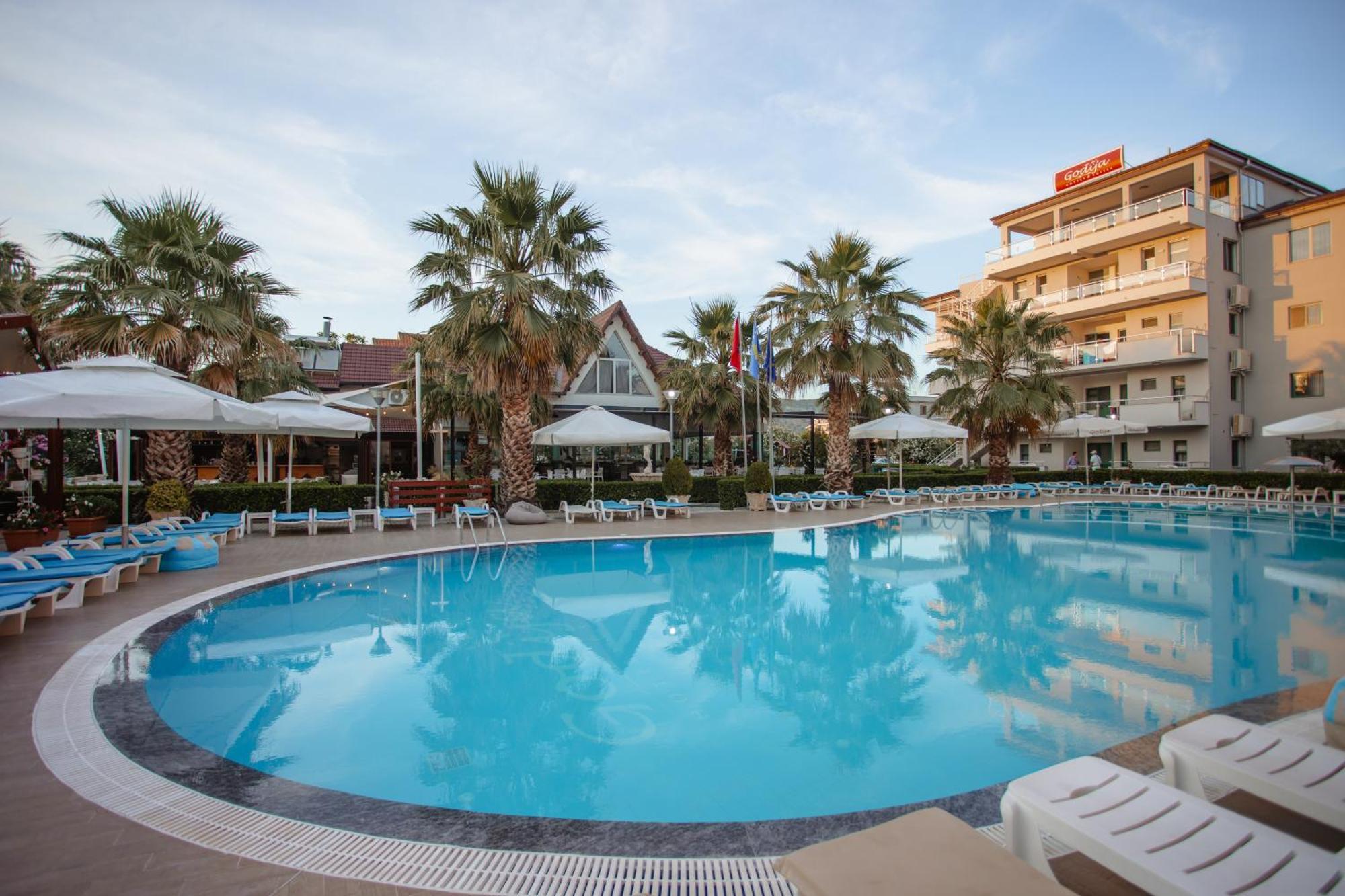 Godija Hotel & Suites Velipoje Exterior photo