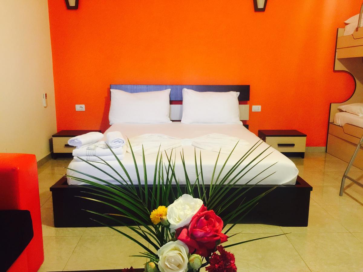 Godija Hotel & Suites Velipoje Exterior photo