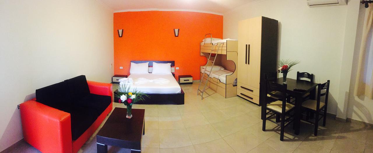 Godija Hotel & Suites Velipoje Exterior photo